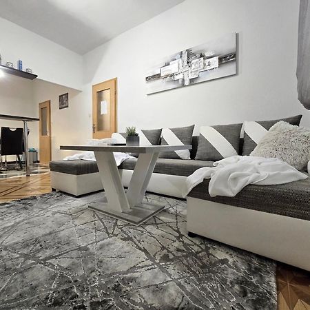 Elite Residence Flos โอเรบิก ภายนอก รูปภาพ
