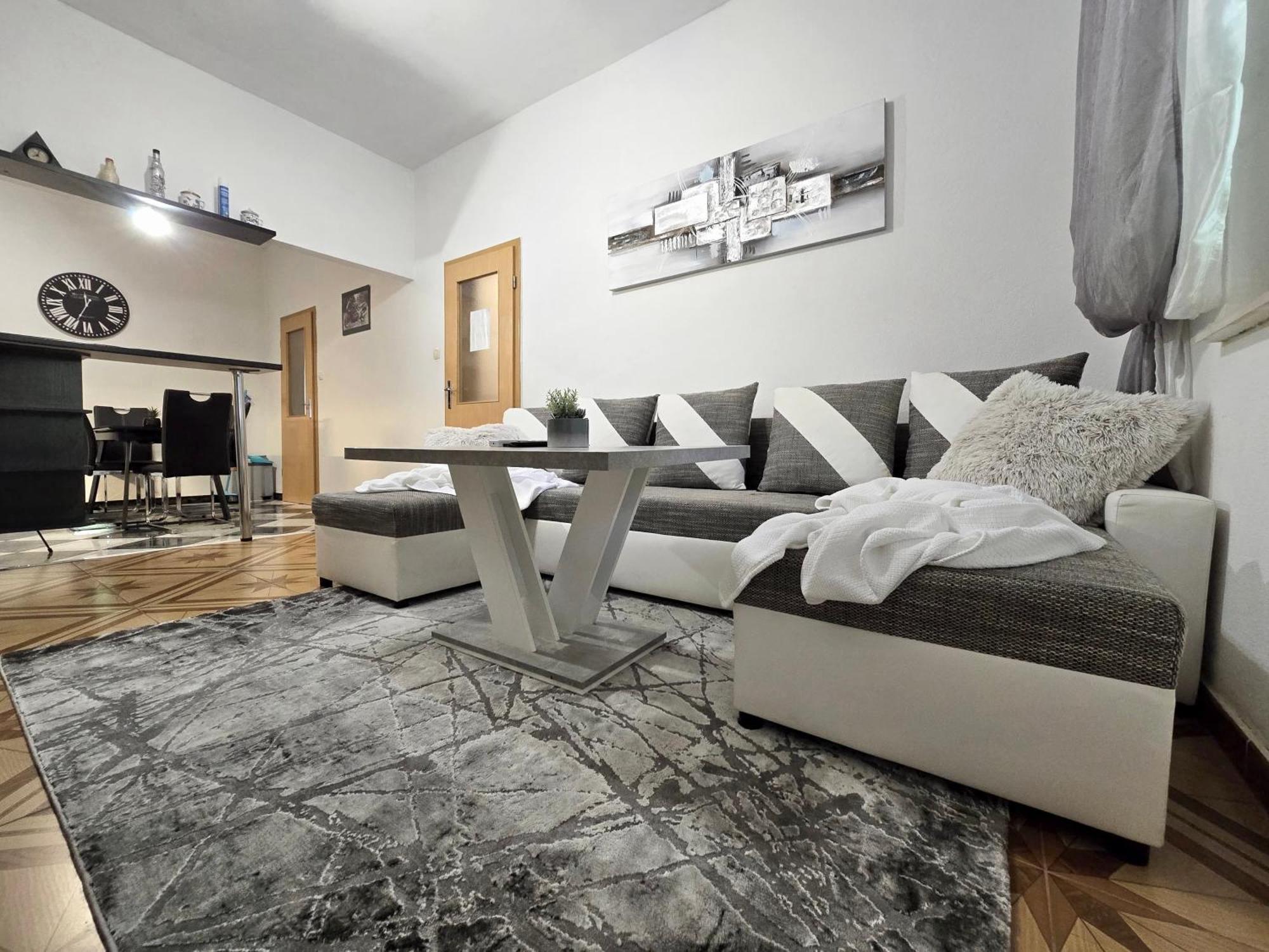 Elite Residence Flos โอเรบิก ภายนอก รูปภาพ